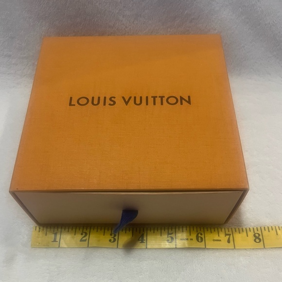 Louis Vuitton box 7 x 7 - Picture 2 of 9